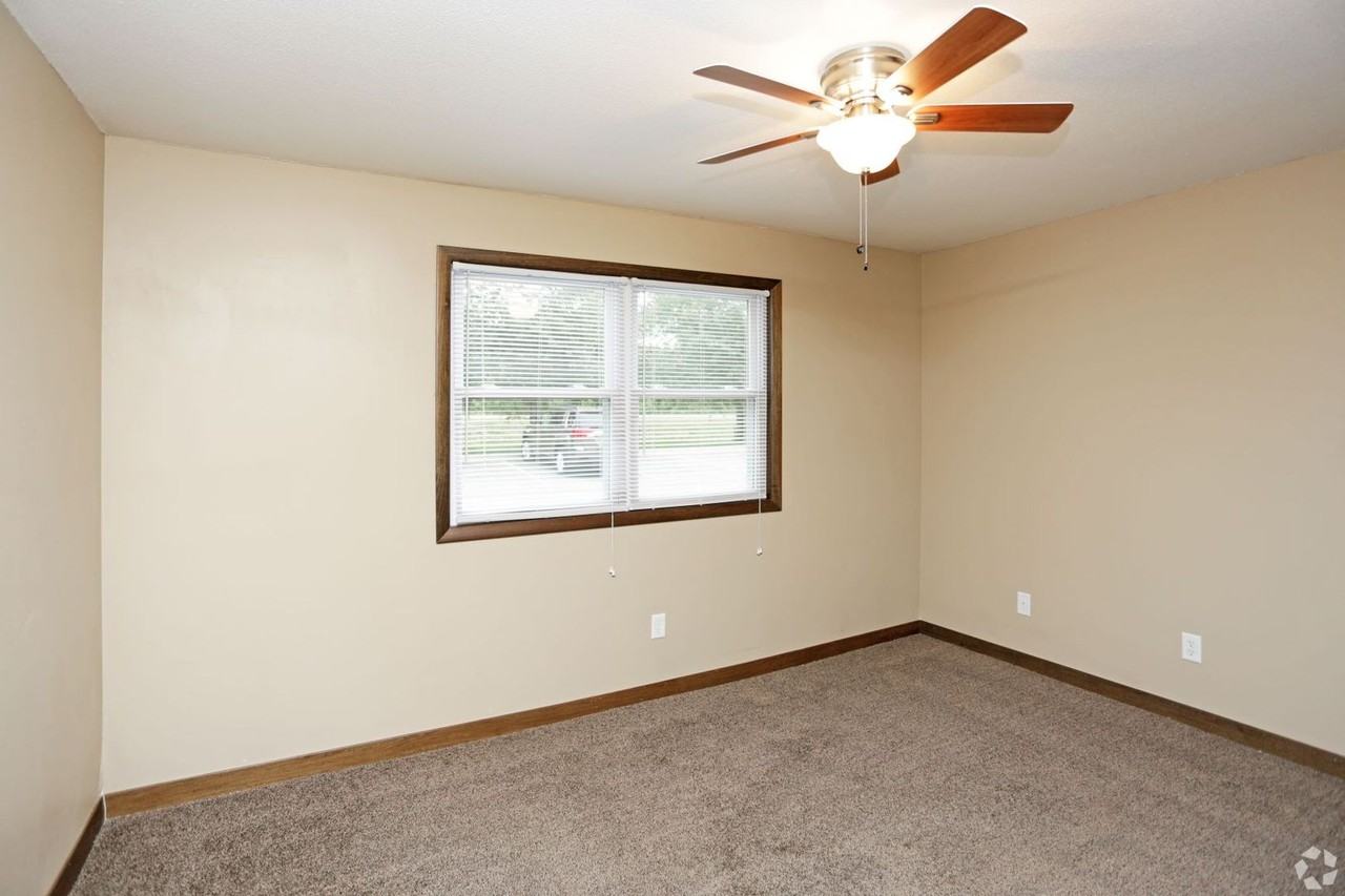Wyndsor Terrace - Photo 6 of 11