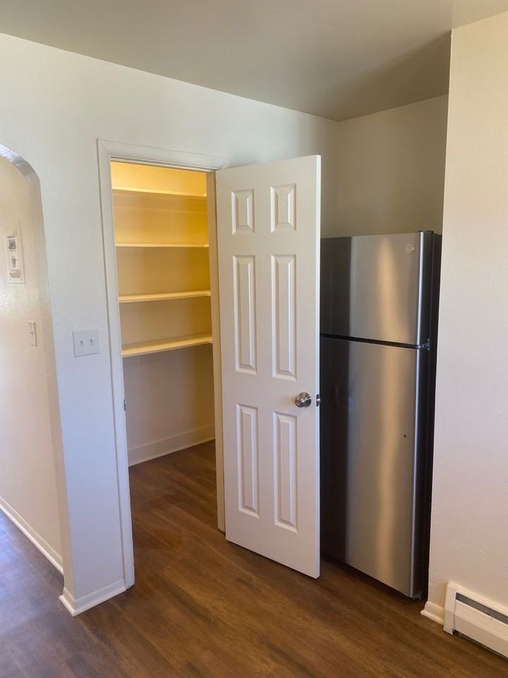 1420 Hoyt St - Photo 6 of 16