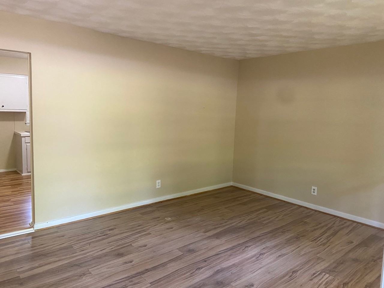 4816 Wellborn Dr - Photo 6 of 12