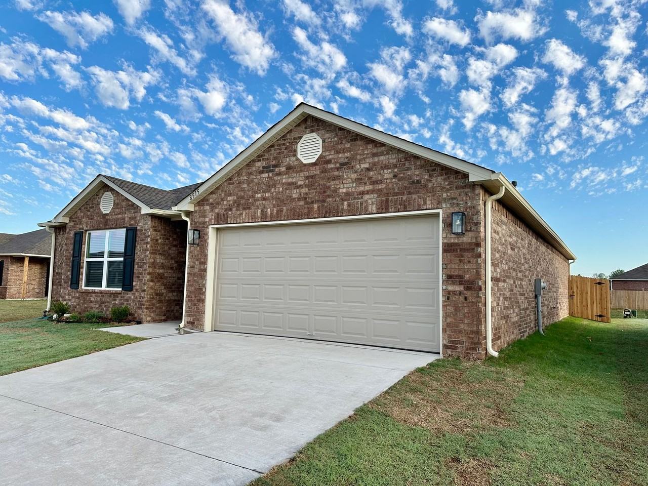 8515 E 162nd Pl S - Photo 2 of 22