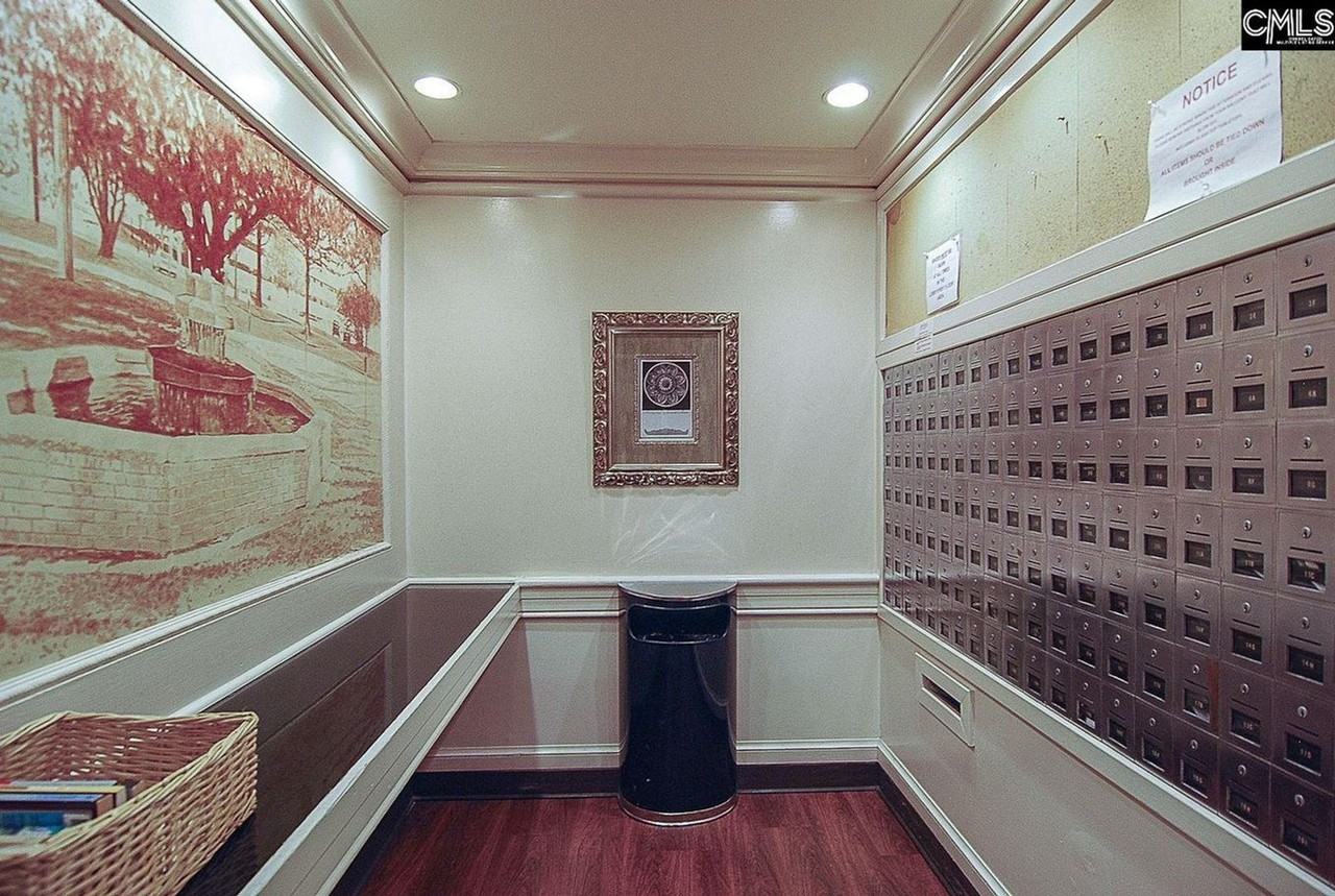 1520 Senate St - Photo 4 of 12