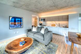 171 N Desplaines St - Photo 1 of 1