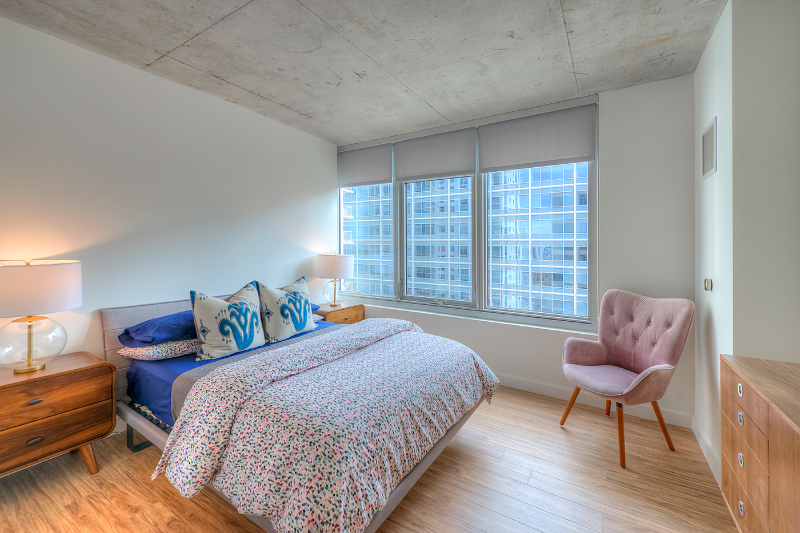 171 N Desplaines St - Photo 6 of 14