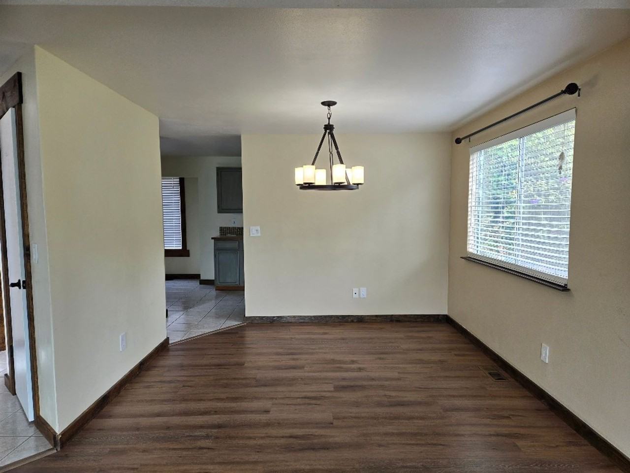 13502 Eldridge Pl Nw - Photo 4 of 20