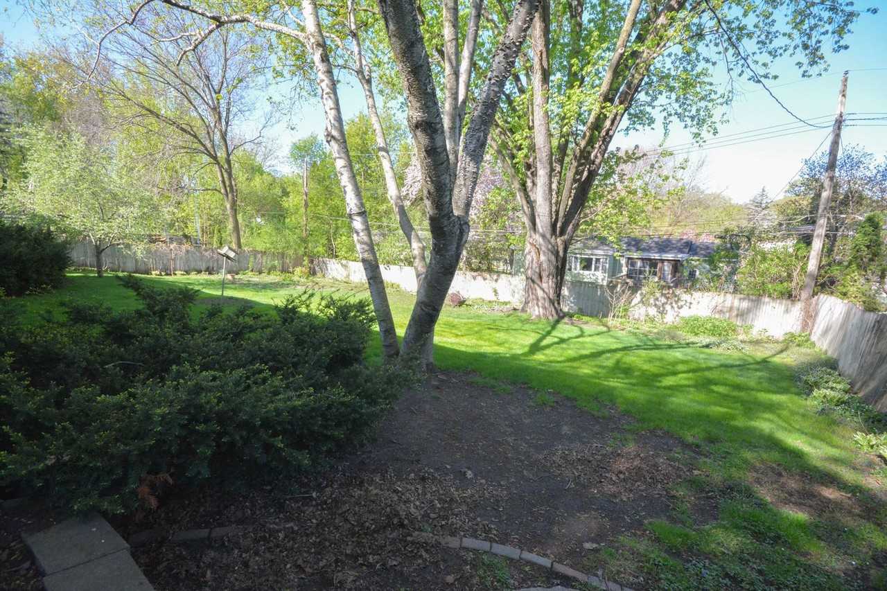 807 14th Ave Sw - Photo 2 of 21