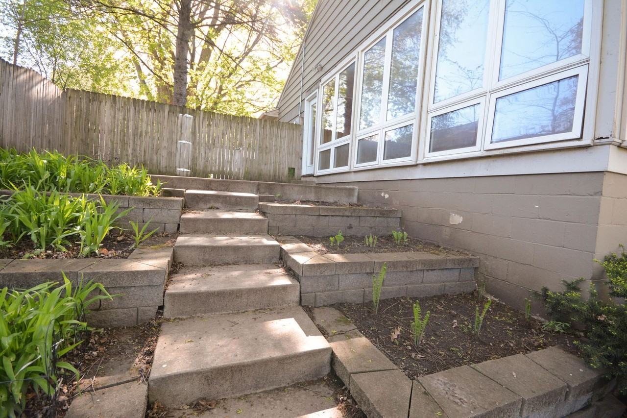 807 14th Ave Sw - Photo 3 of 21