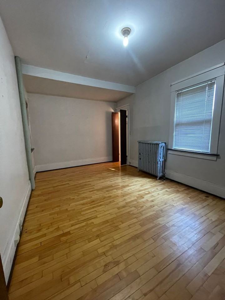 1003 8th St S - Photo 3 of 9