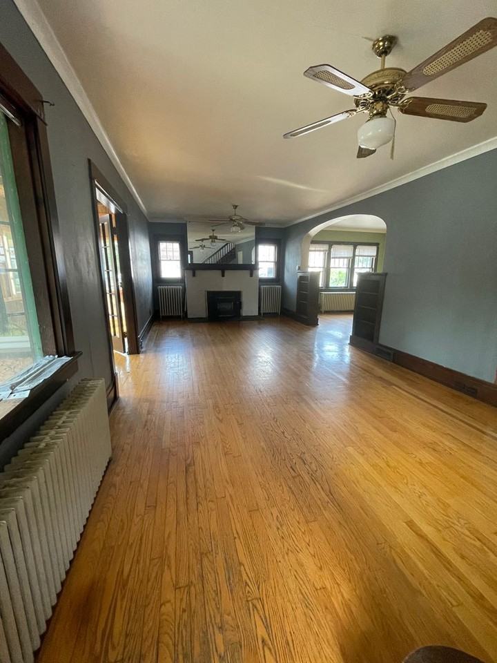 1003 8th St S - Photo 5 of 9