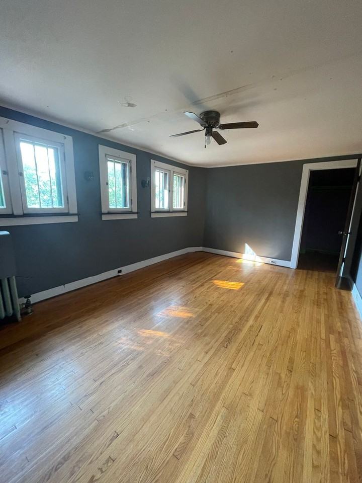 1003 8th St S - Photo 6 of 9