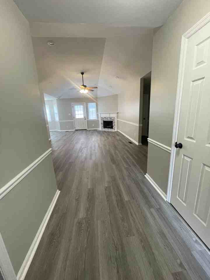 4715 Cutter Mill Rd - Photo 4 of 20