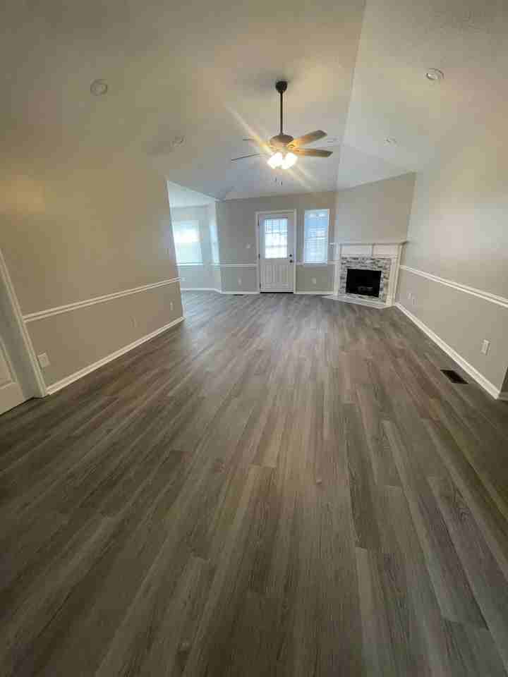 4715 Cutter Mill Rd - Photo 5 of 20