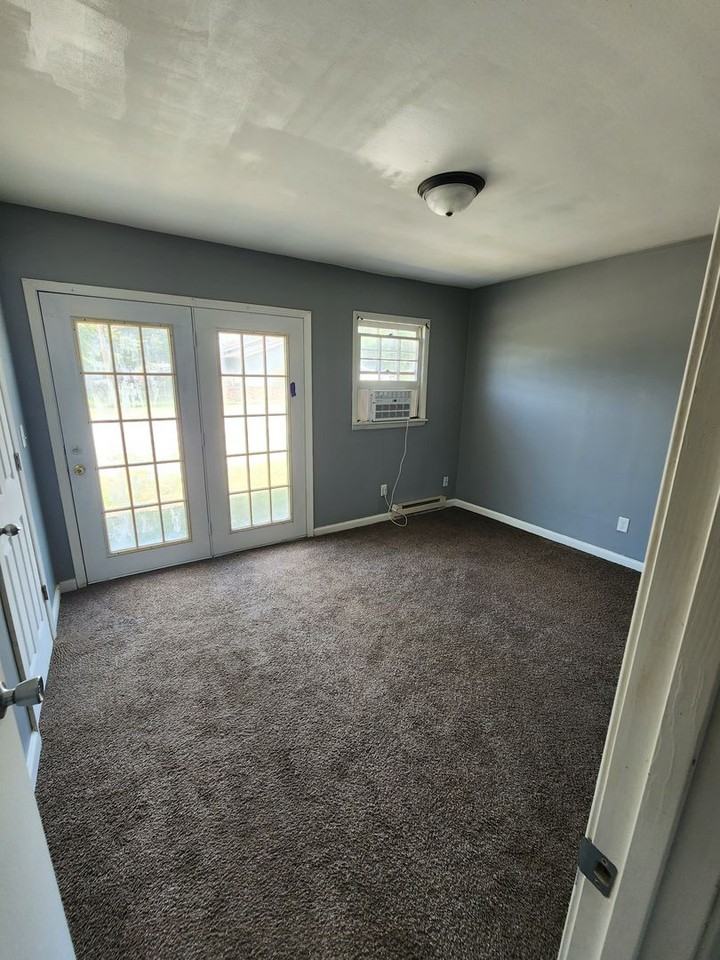 1100 E Boyton St - Photo 2 of 3