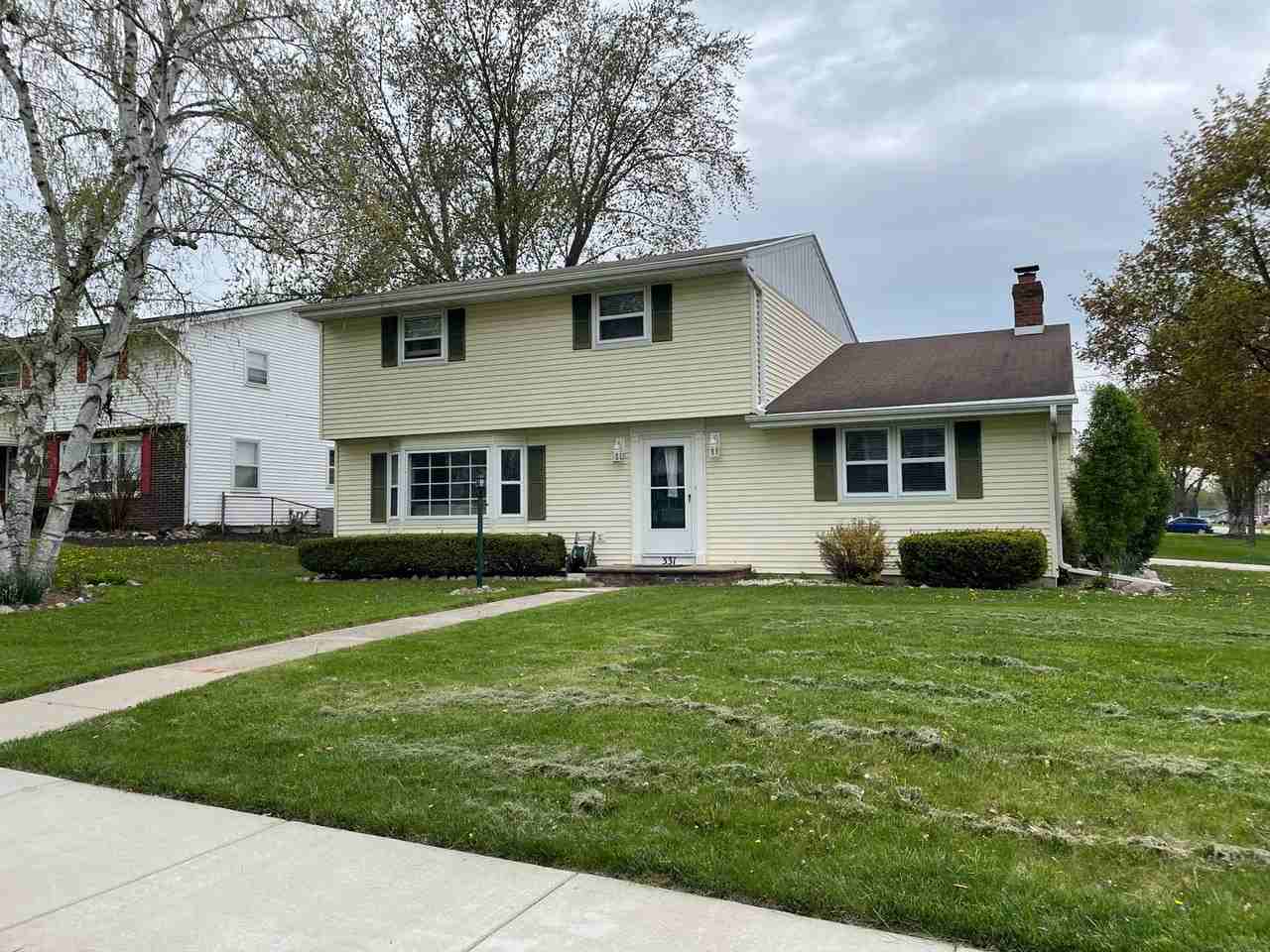 331 Longview Ave - Photo 2 of 18