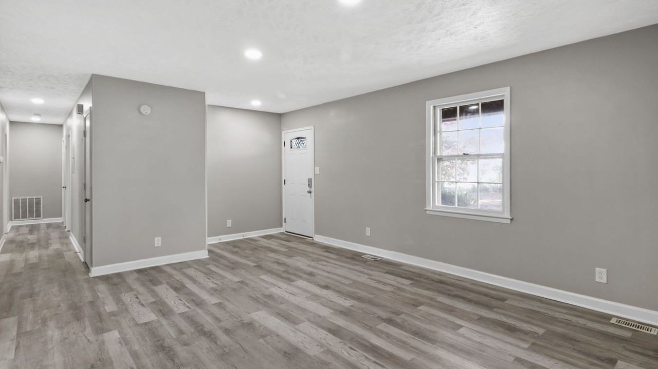 1213 Strickland Bridge Rd - Photo 2 of 8