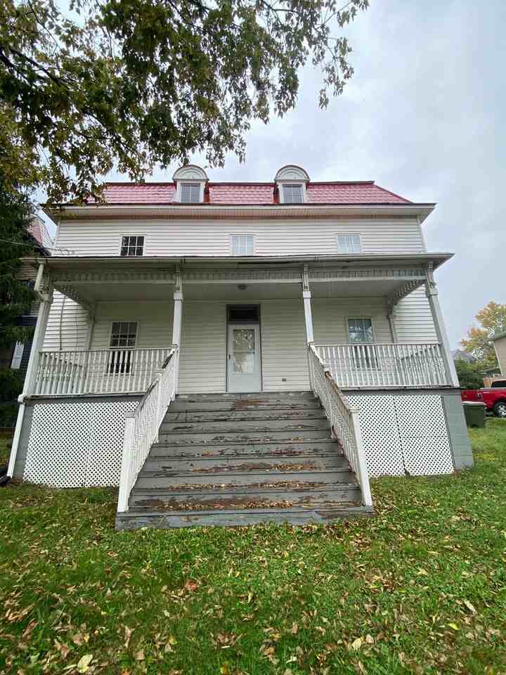 817 Grayson Ave - Photo 2 of 17