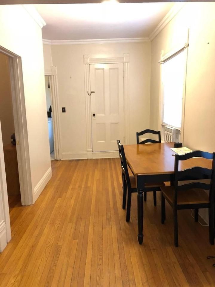 107 E 1st St - Photo 4 of 5