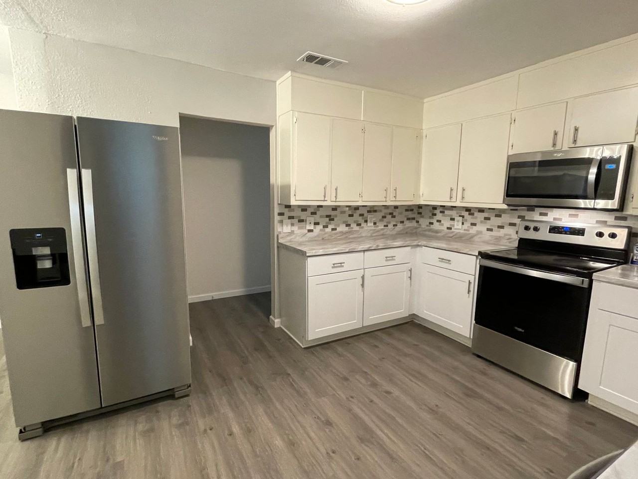 1817 Live Oak Ave - Photo 2 of 20
