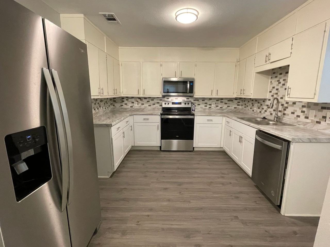 1817 Live Oak Ave - Photo 4 of 20