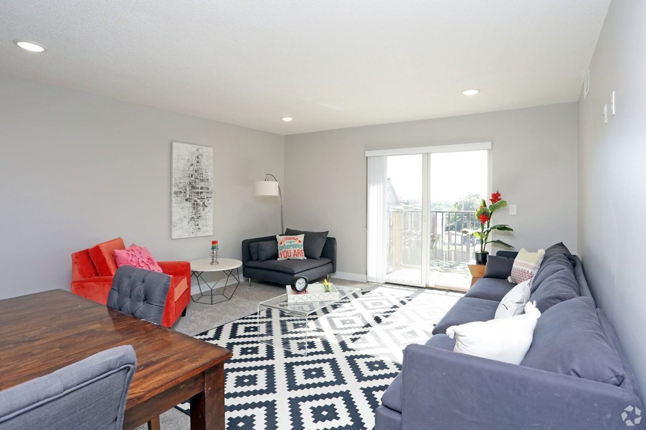The Belmont Apartments - Photo 5 of 22