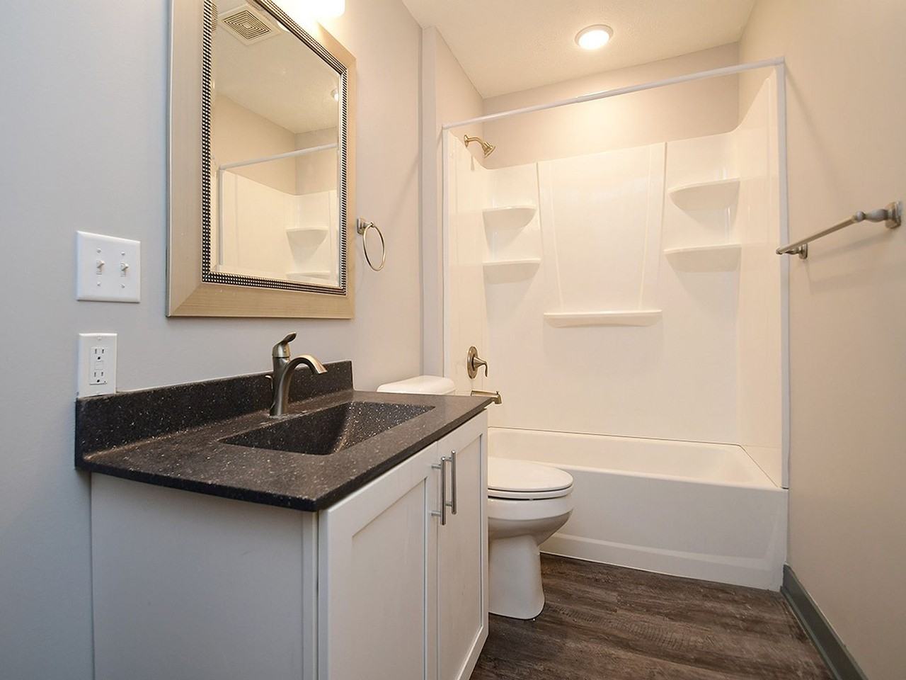 The Belmont Apartments - Photo 7 of 22