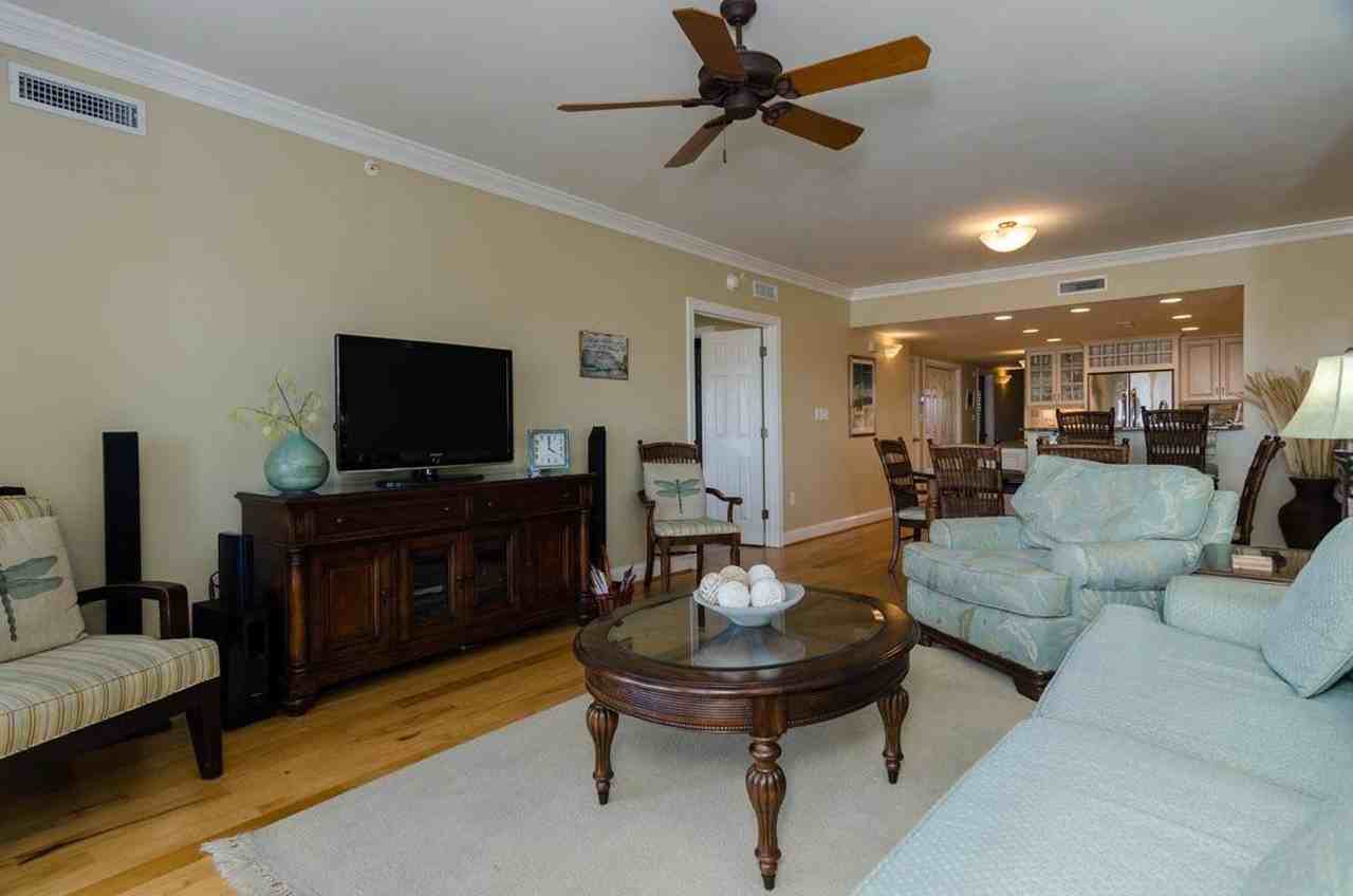 2508 N Lumina Ave - Photo 7 of 33