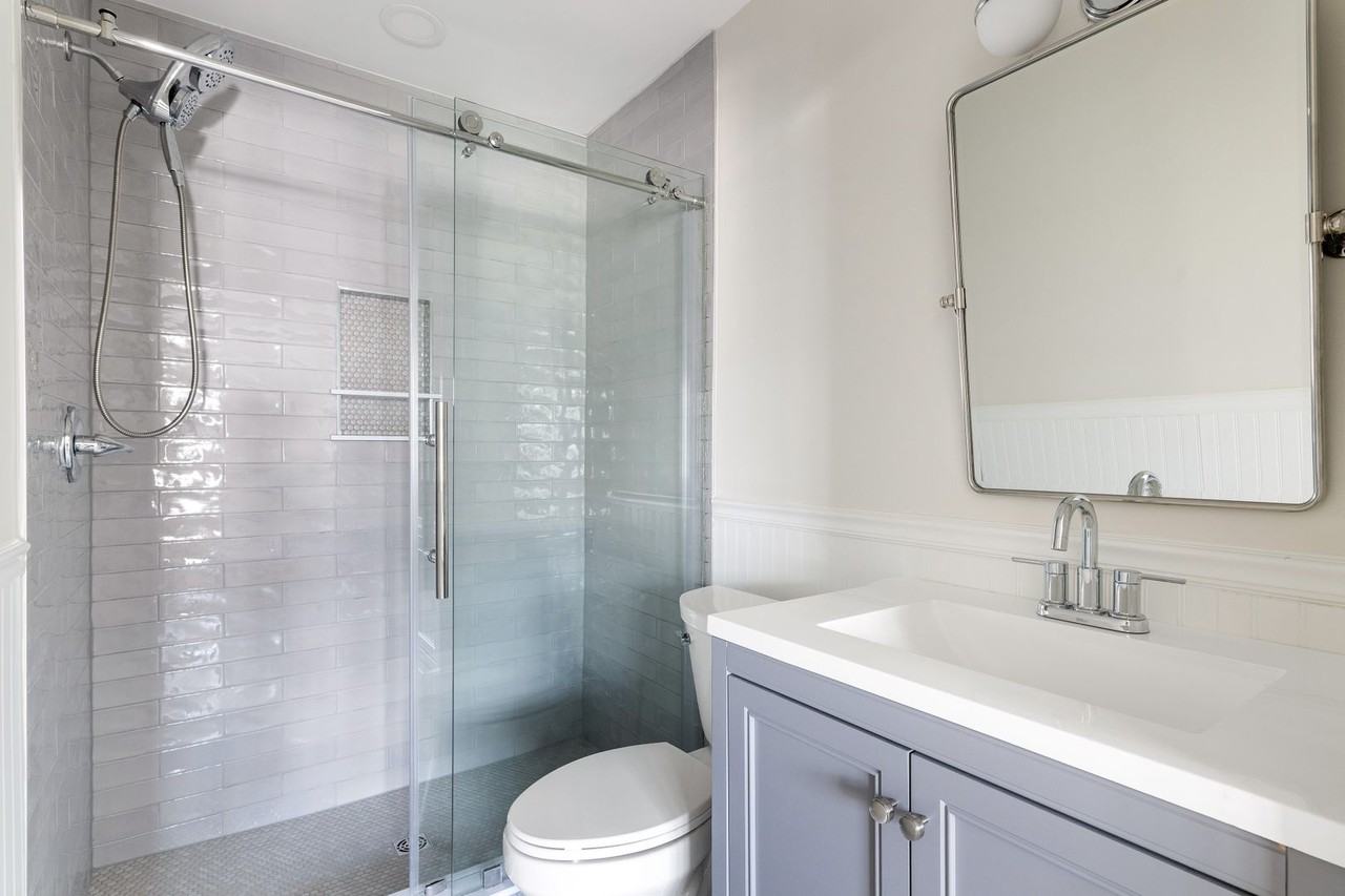 664 Swinton Ct - Photo 4 of 27