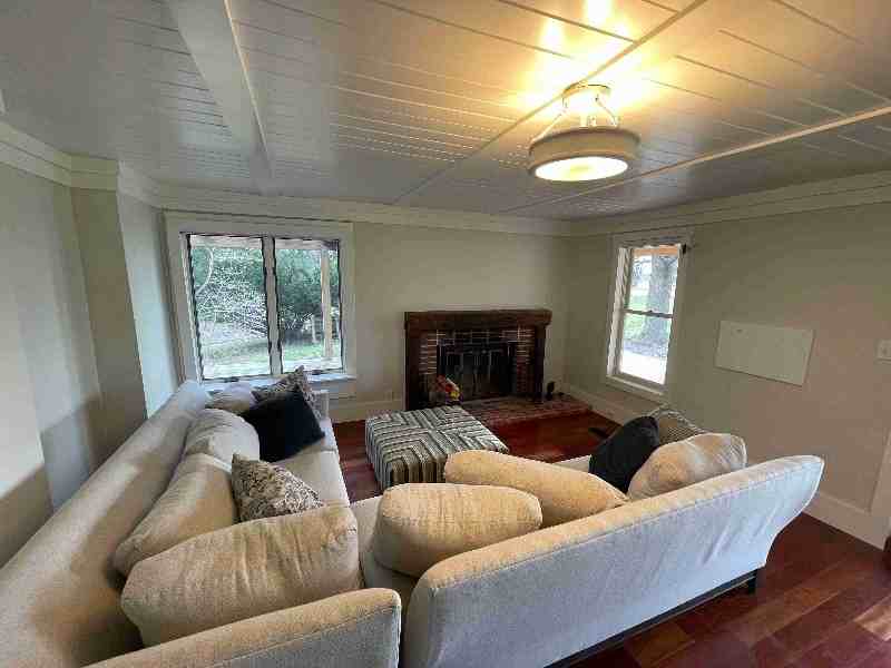 16142 Center Rd - Photo 2 of 16