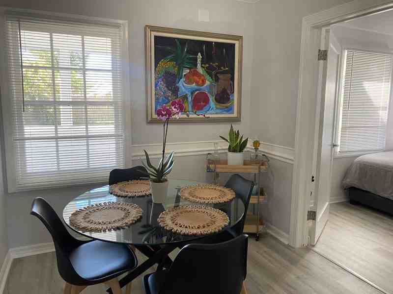 2515 Vero Beach Ave - Photo 2 of 15