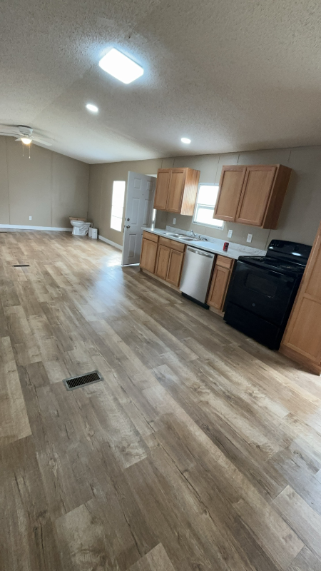 1716 East Market Avenue - Photo 2 of 13