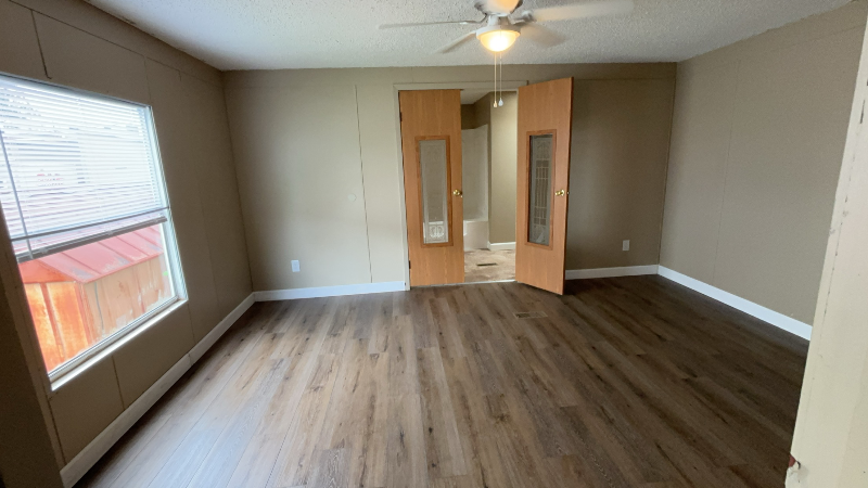 1716 East Market Avenue - Photo 5 of 13