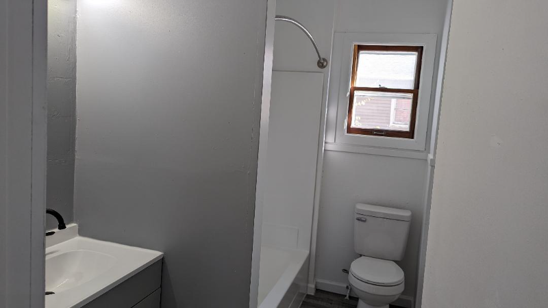 2262 S Hamilton St - Photo 5 of 12