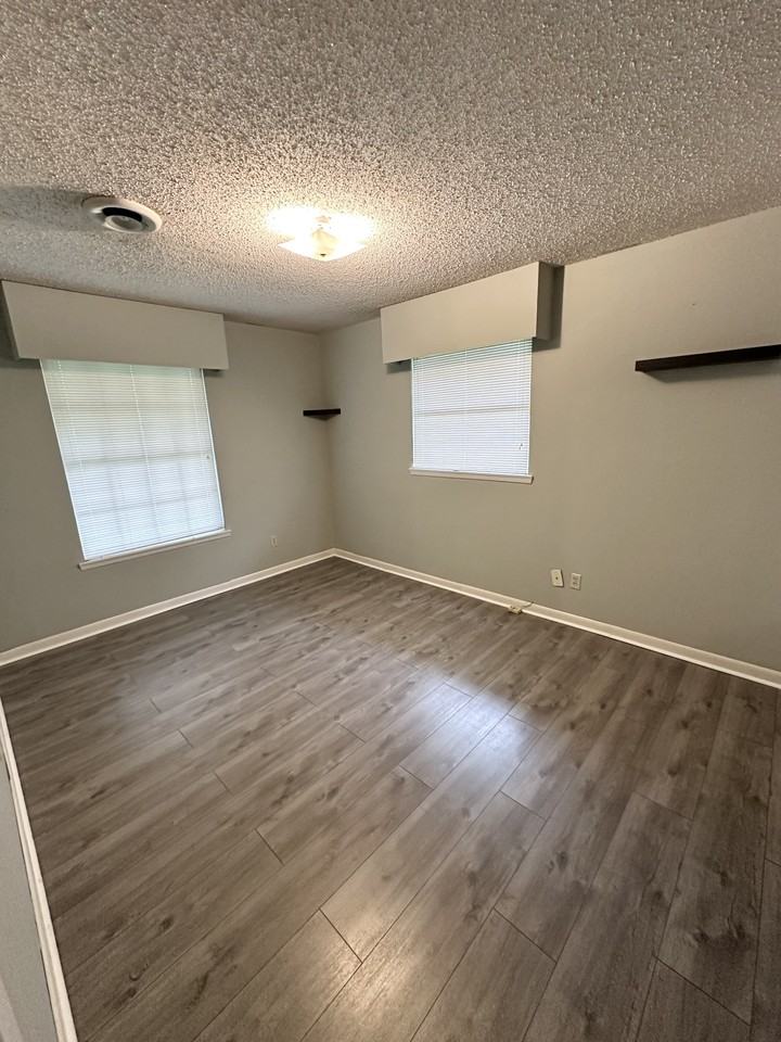 124 Emerite Dr #NA - Photo 5 of 19