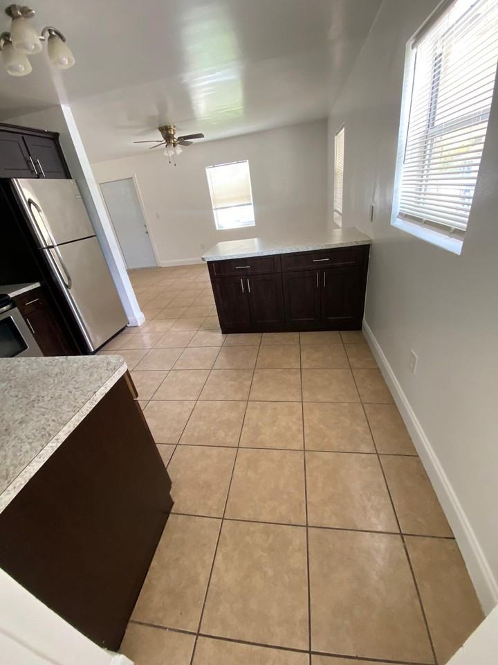 1496 Sw 30th Ter Frnt #NA - Photo 3 of 14