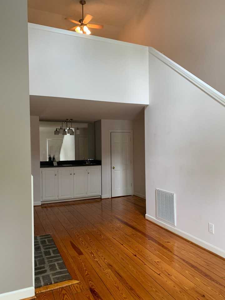 15 23rd St Se #15 - Photo 3 of 15