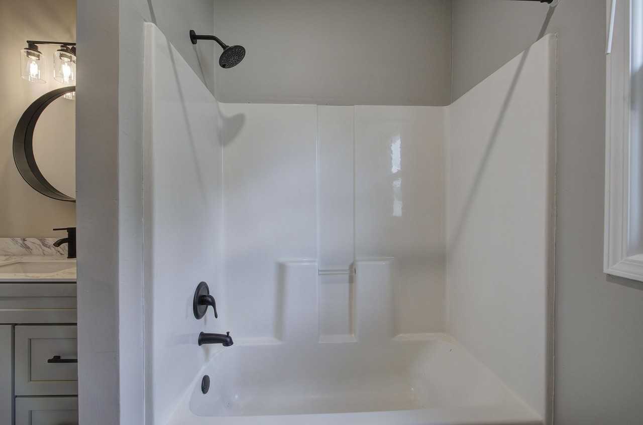 Saint Elmo Circle - Photo 4 of 29