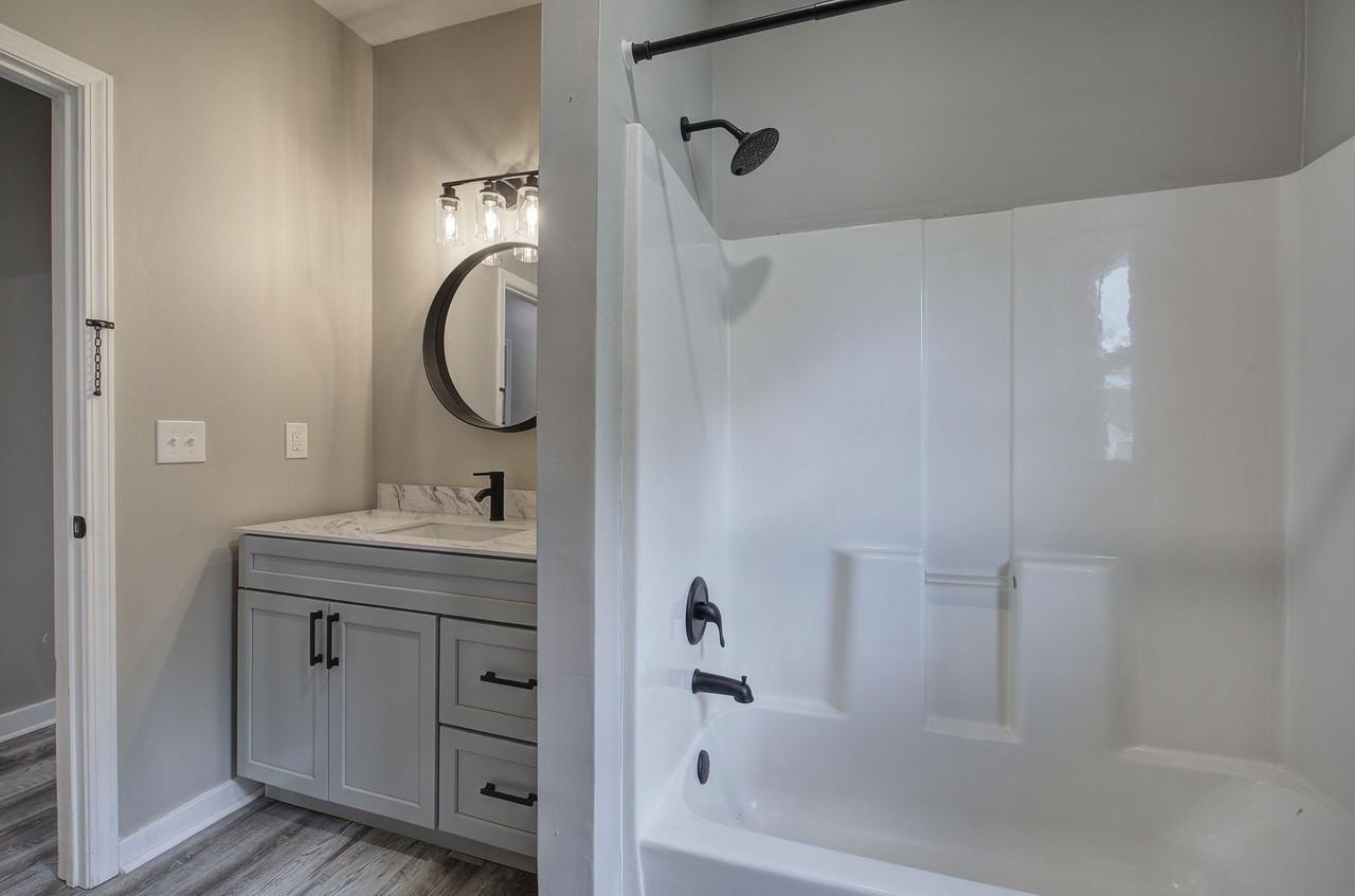 Saint Elmo Circle - Photo 6 of 29