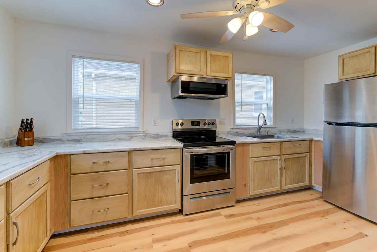 S 34th St - Photo 3 of 7