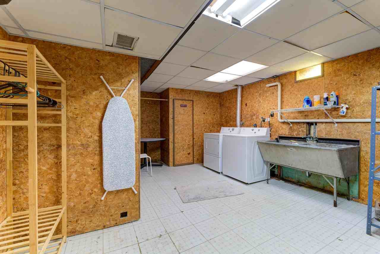 S 34th St - Photo 6 of 7