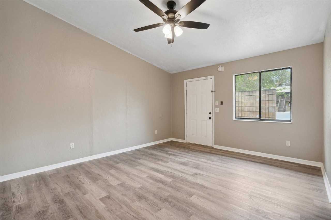 Sw 69th St - Photo 4 of 16