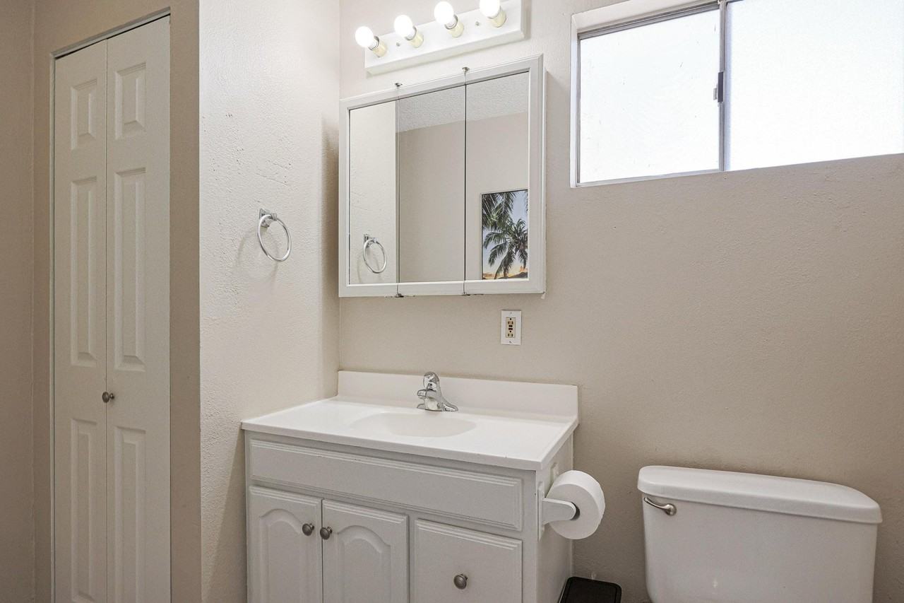 North 26th Avenue - Photo 5 of 9