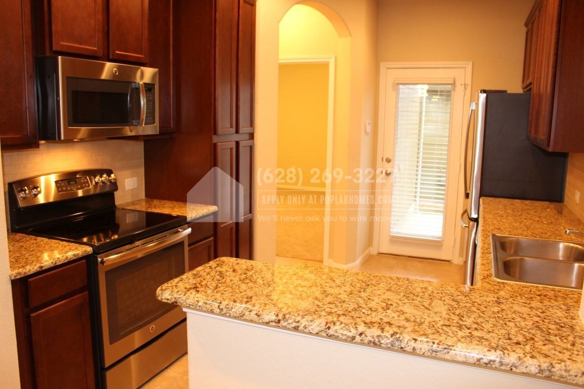 632 Tumlinson Fort Way - Photo 3 of 31