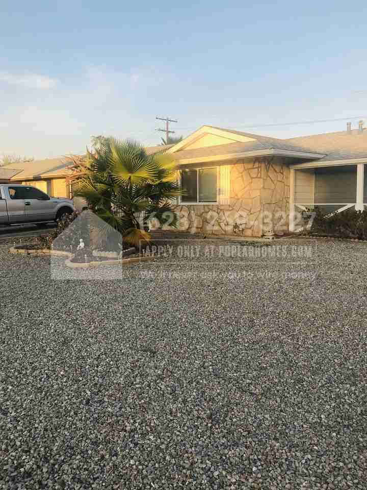 28838 Murrieta Rd - Photo 2 of 44