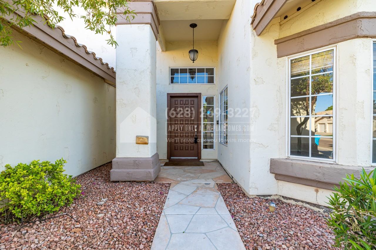 2705 E Verbena Dr - Photo 3 of 35
