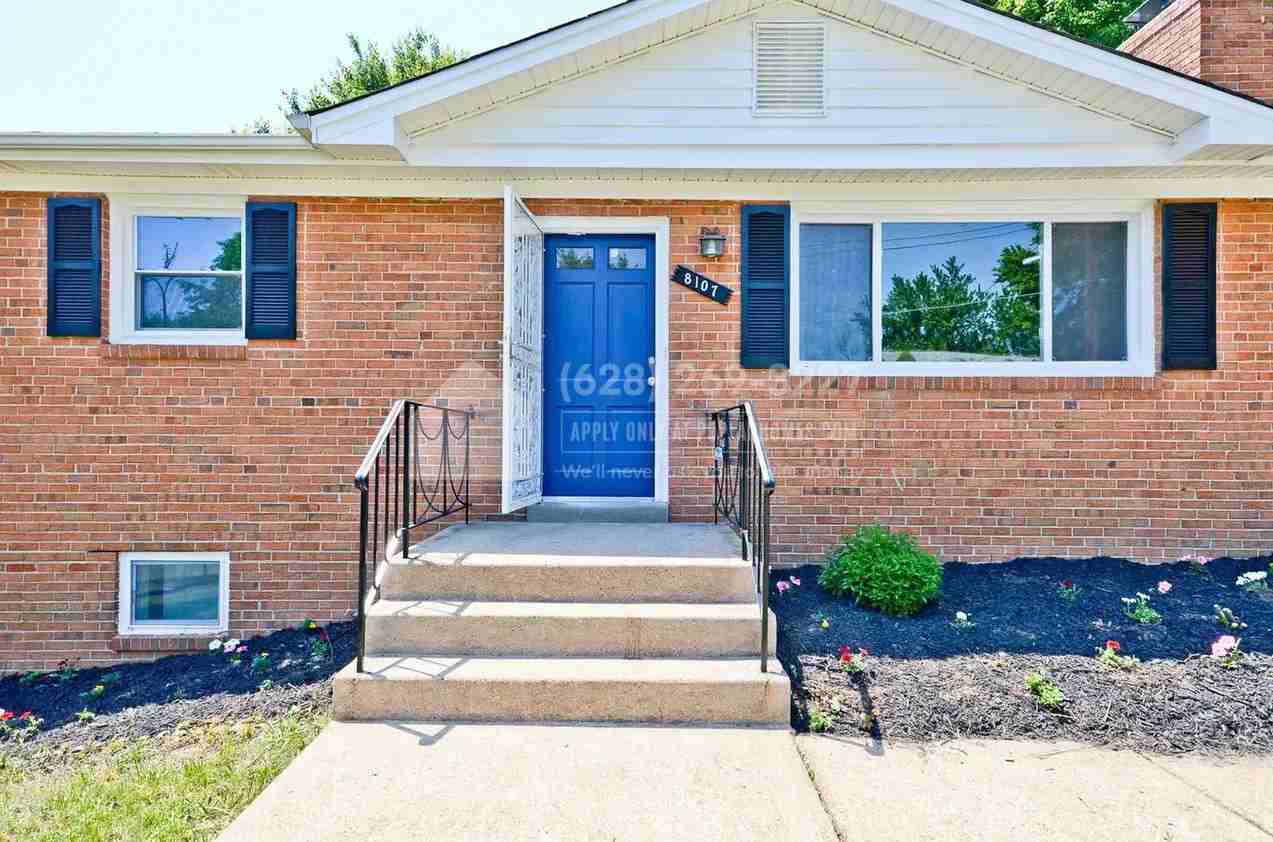 8107 Daniel Dr - Photo 2 of 36