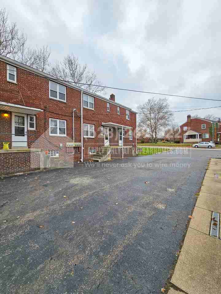 1734 Northwest Blvd - Photo 3 of 16