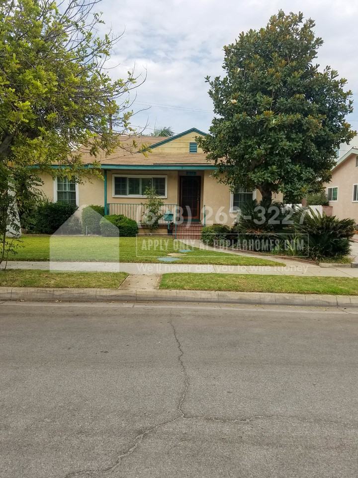 812 Tola St - Photo 2 of 24