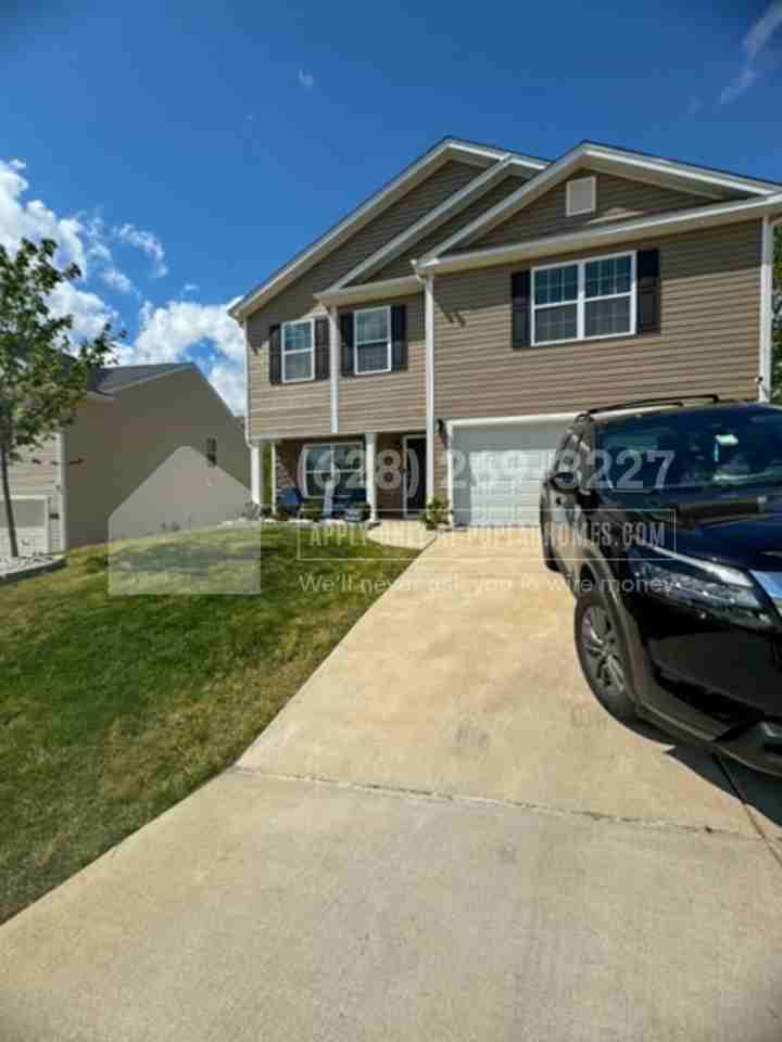 6777 Capstone Ct - Photo 2 of 26