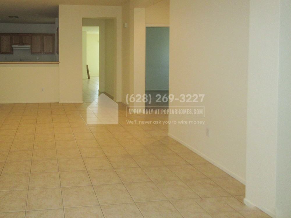 1074 Bunting Way - Photo 3 of 20