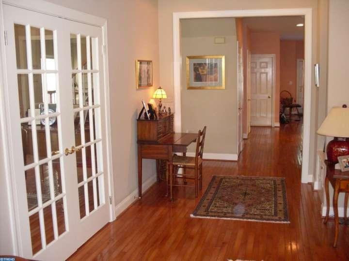 211 Winged Foot Dr - Photo 3 of 24