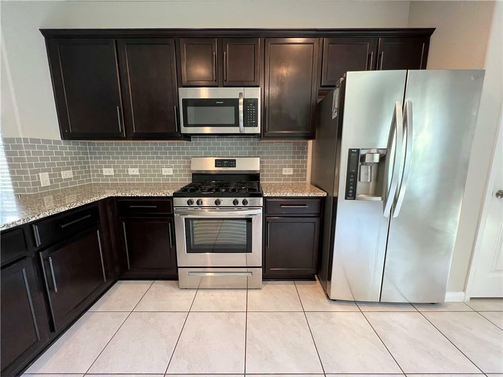 1140 La Conterra Blvd - Photo 5 of 34